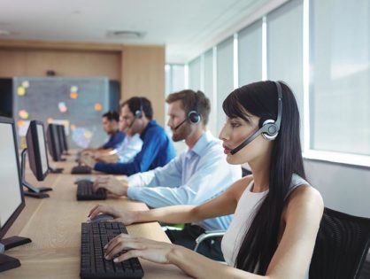 Horário de login e logout servirá de base para cálculo de horas extras de teleatendente